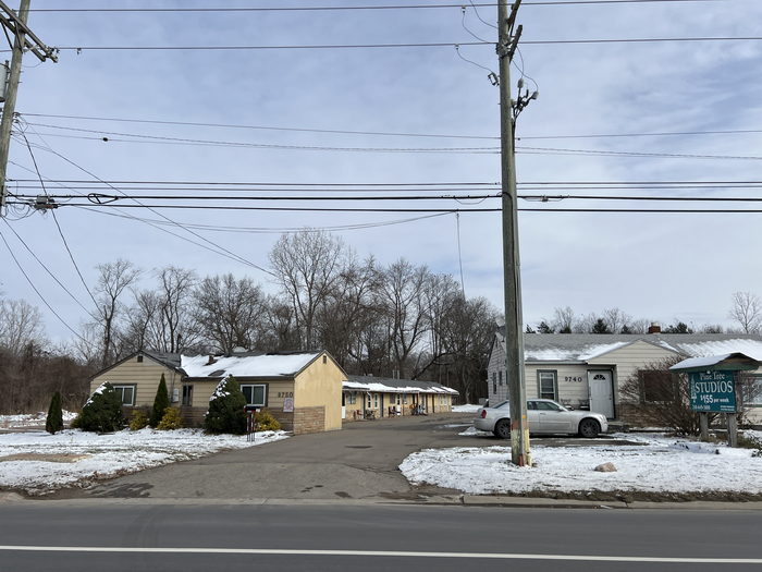 Bissey Motel - Nov 18 2022 Photo (newer photo)